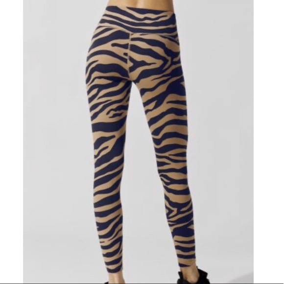 Century Legging - Picture 2 of 4